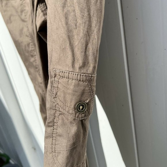 Chico's Pants Capris Brown Stretch Waist Cuffed Cargo Pockets Casual Size .5 - Picture 5 of 9
